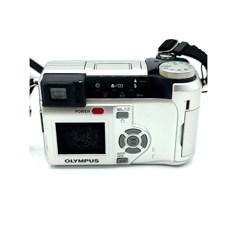 Olympus CAMEDIA C-740 Ultra Zoom 3.2MP Digital Camera - Silver - Tested